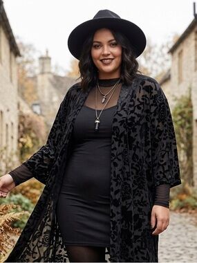 ModCloth Black Burnout Velvet Floral Kimono Duster Goth Whimsigoth Luxe 1X/2X